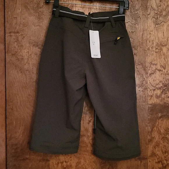 Italian Sports Design Convertible pants/shorts S tags (NWT) - Picture 2 of 16